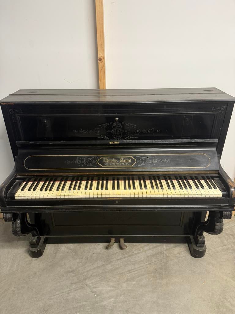 Carl Eekhardt piano uit medio 1895, Muziek en Instrumenten, Piano's, Ophalen, Gebruikt, Zwart, Piano
