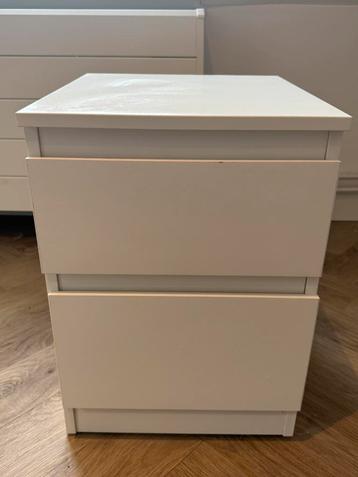 Ikea nachtkastje  beschikbaar voor biedingen