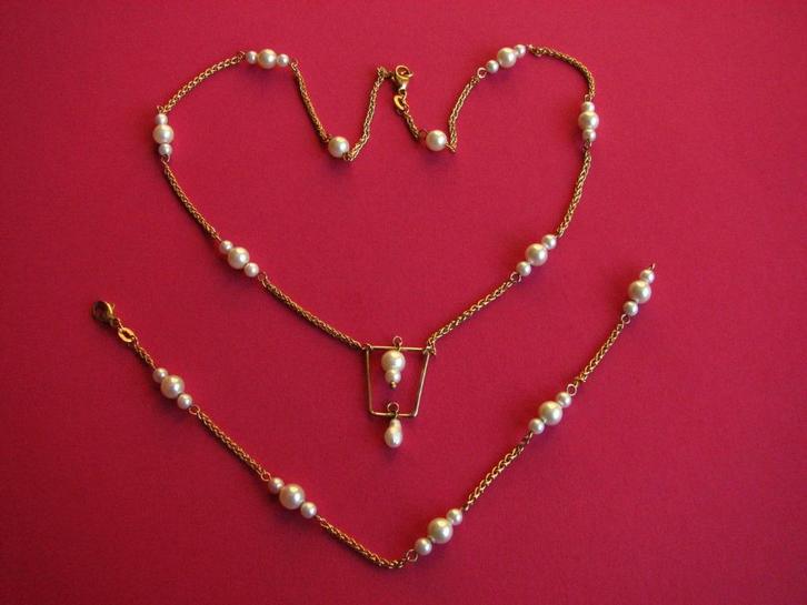 Mooie Fijne Handgemaakte 3-delige 14 Kt Gouden Set, Sieraden, Tassen en Uiterlijk, Antieke sieraden, Goud, Met edelsteen, Verzenden
