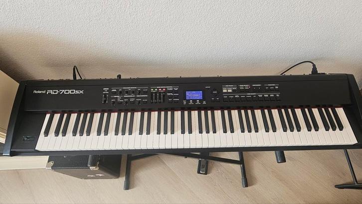 Roland RD700sx + SRX-7 + Gator koffer - Zo goed als nieuw!, Muziek en Instrumenten, Behuizingen en Koffers, Zo goed als nieuw