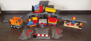duplo trein (locomotief) met veel extra (Sint en Kersttip) beschikbaar voor biedingen