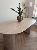 Ovale eettafel in travertin look, Huis en Inrichting, Tafels | Eettafels, Zo goed als nieuw, 150 tot 200 cm, Ovaal, 50 tot 100 cm