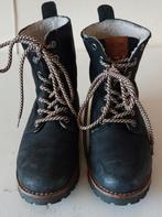 Veter boots van het merk aqa maat 37, Kleding | Dames, Schoenen, Ophalen of Verzenden, Zo goed als nieuw, Zwart