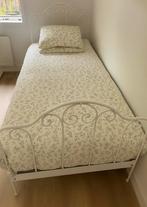 Wit smeedijzeren bed inclusief lattenbodem & matras, 90 cm, Eenpersoons, Wit, Zo goed als nieuw