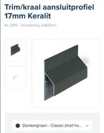 Keralit Aansluitprofiel 17mm Donkergroen 6009, Doe-het-zelf en Verbouw, Kunststof, Ophalen of Verzenden, 200 tot 250 cm, Lijsten