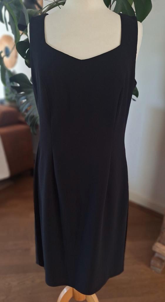 Zgan, prachtige black dress Vera Mont, 40, Kleding | Dames, Jurken, Zo goed als nieuw, Maat 38/40 (M), Zwart, Knielengte, Ophalen of Verzenden