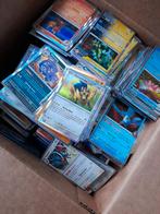 Doos vol met holo pokemon kaarten bulk partij, Hobby en Vrije tijd, Verzamelkaartspellen | Pokémon, Ophalen of Verzenden, Zo goed als nieuw