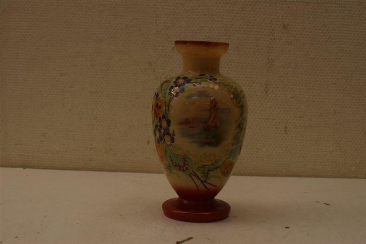 Opaline vaasje 44115, Huis en Inrichting, Woonaccessoires | Vazen, Gebruikt, Overige kleuren, Minder dan 50 cm, Aardewerk of Porselein