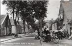 Terschelling, Midsland, kijkje in het dorp. 3380, Verzamelen, Ansichtkaarten | Nederland, Verzenden, 1960 tot 1980, Ongelopen
