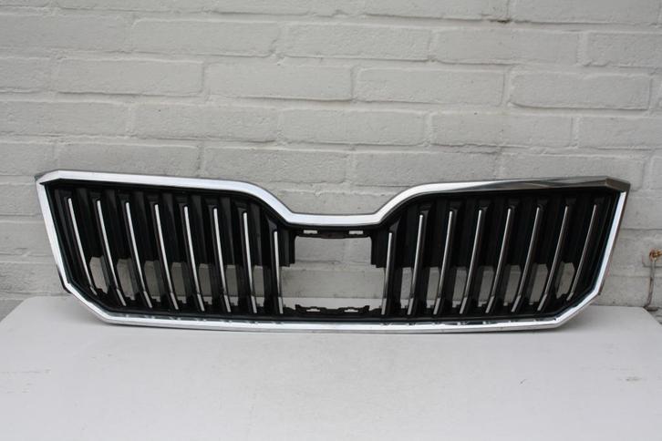 Grill Skoda Superb Origineel ! Mooi, Auto-onderdelen, Overige Auto-onderdelen, Skoda, Gebruikt, Ophalen of Verzenden