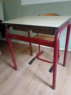 vintage kinderbureautje met stoel, Kinderen en Baby's, Kinderkamer | Tafels en Stoelen, Ophalen, Gebruikt, Tafel(s) en Stoel(en)