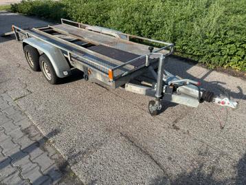 Machinetransporter 3,5t minikraan spinhoogwerker minigraver beschikbaar voor biedingen