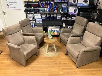 Sta op stoel relaxfauteuil Prominent prachtige set beschikbaar voor biedingen