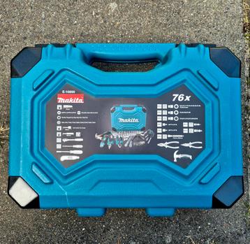 Makita sleutel set knijpers en toebehoren te koop !  beschikbaar voor biedingen