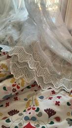 Witte, sierlijke gordijn 300x250 hoog, Huis en Inrichting, Stoffering | Gordijnen en Lamellen, 200 cm of meer, Wit, Ophalen of Verzenden