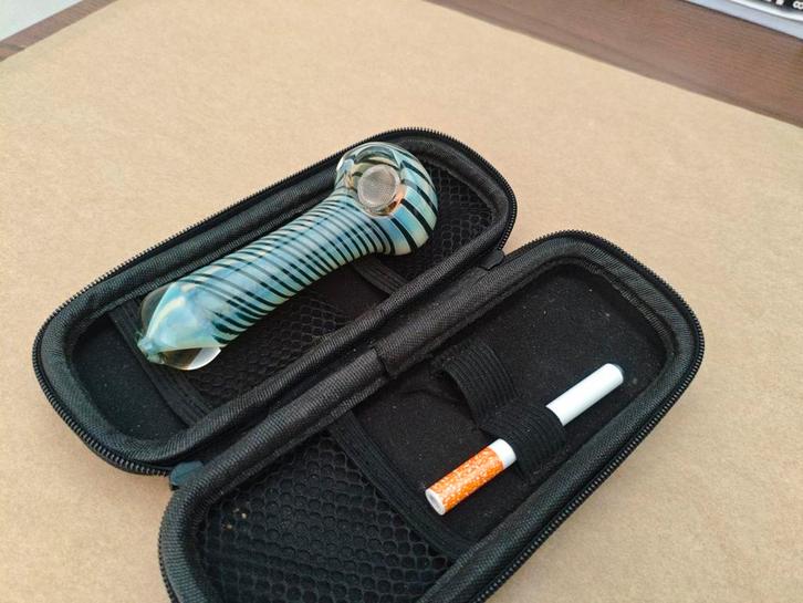 Stonertools, Verzamelen, Rookartikelen, Aanstekers en Luciferdoosjes, Zo goed als nieuw, (Water)pijp, Ophalen of Verzenden