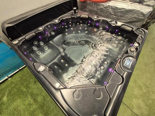 6 pers‼️OPRUIMING NU 3850 EURO👍Amerikaans‼️werkend te zien, Tuin en Terras, Bubbelbaden en Hottubs, Gebruikt, Filter, Ophalen of Verzenden