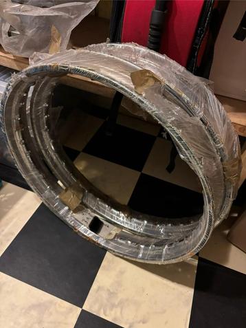 JAWA PERAK VELG VELGEN RIMS WIEL pérák wielen 19” inch  beschikbaar voor biedingen