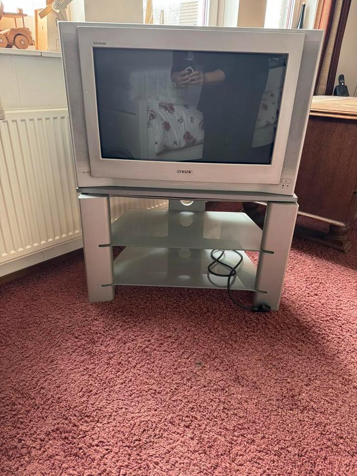 Tv kastje met draaischijf + gratis tv, Audio, Tv en Foto, Televisies, Niet werkend, 100 cm of meer, Sony, 50 Hz, Ophalen