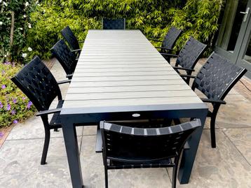 Tuintafel B95xL205/275 Jutlandia + 8 stoelen zwart aluminium beschikbaar voor biedingen