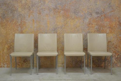 ZGANieuw 4 cremekeurige leren Jori Mikono design stoelen!, Huis en Inrichting, Stoelen, Zo goed als nieuw, Vier, Leer, Metaal