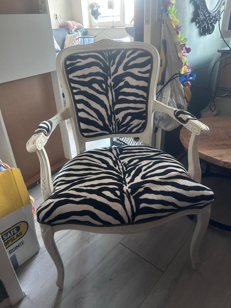 Brocant stoeltje zebraprint Queen Ann pootjes, Huis en Inrichting, Stoelen, Gebruikt, Zwart, Ophalen of Verzenden, Eén