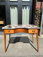 Vintage Italiaanse kaptafel, brocante, antieke tafel, Ophalen