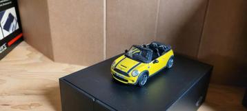 Minichamps Mini Cooper S cabrio  beschikbaar voor biedingen