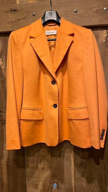 Kashmir Colbert van Laurèl / Escada- Maat 42/44 beschikbaar voor biedingen