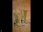 Laarzen suede look, Kleding | Dames, Hoge laarzen, Beige, Ophalen of Verzenden, Zo goed als nieuw
