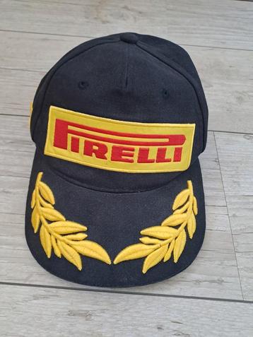 Pirelli Podium Cap Formule 1 beschikbaar voor biedingen