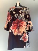 leuke jurk met bloemenprint van Rinascimento, Zwart, Rinascimento, Ophalen of Verzenden, Zo goed als nieuw
