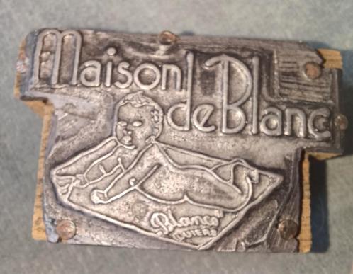 Antiek Cliché Maison de Blanc Baby-artikelen drukstempel, Antiek en Kunst, Antiek | Gereedschap en Instrumenten, Ophalen of Verzenden