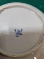 kop en schotel chinees gedecoreed eierschaal, Antiek en Kunst, Antiek | Servies los, Ophalen of Verzenden