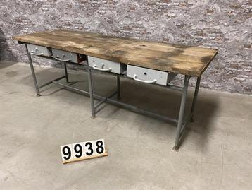 Originele Vintage tafel | Werkbank nr9938 beschikbaar voor biedingen