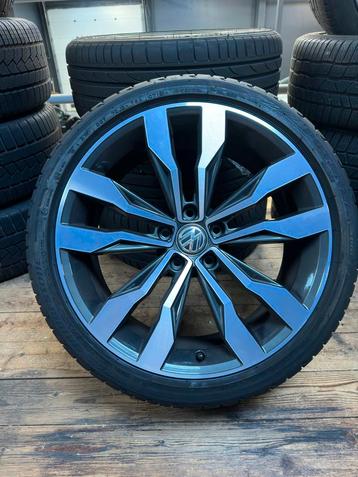 Vw T -Roc origineel suzuka velgen set beschikbaar voor biedingen