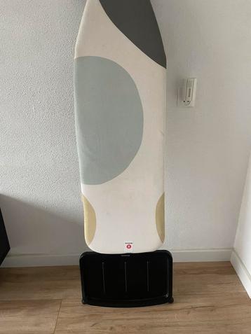 Brabantia strijkplank C – Spring Bubbles beschikbaar voor biedingen