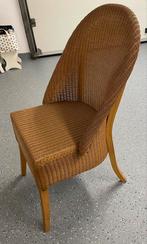 Gratis - 4 Lloyd Loom stoelen, Huis en Inrichting, Stoelen, Ophalen, Riet of Rotan, Gebruikt, Bruin