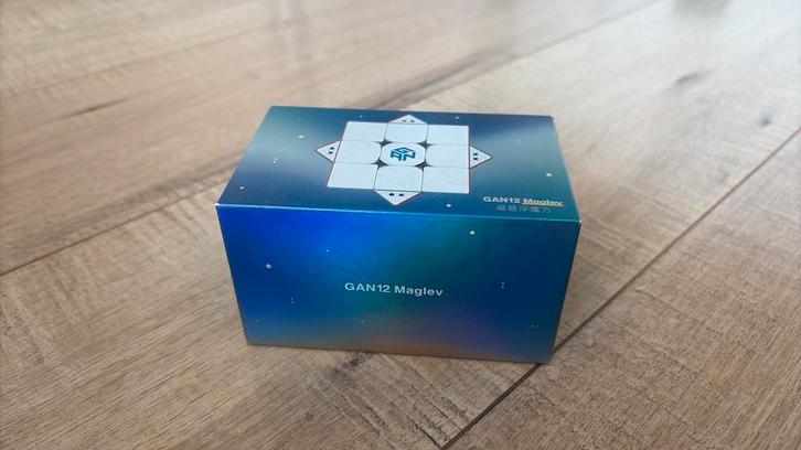 Rubiks cubussen te koop, bieden graag, Antiek en Kunst, Antiek | Speelgoed, Ophalen