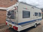 Hobby de luxe easy 450 incl voortent, luifel en bijzettent, 750 - 1000 kg, Particulier, Tot en met 4, Rondzit