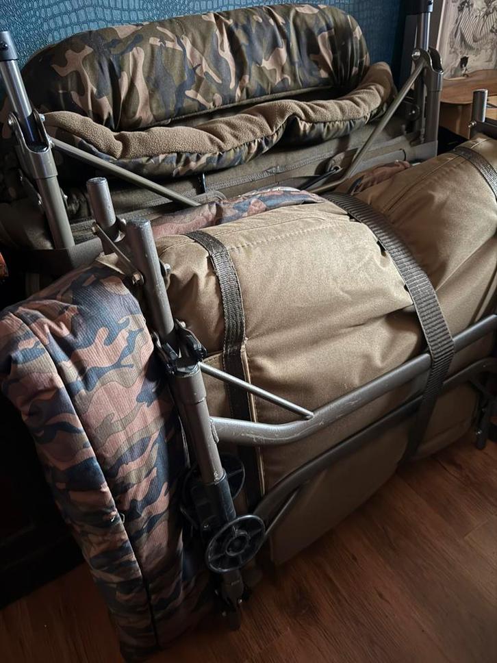 Karperset compleet !!!, Watersport en Boten, Hengelsport | Karpervissen, Zo goed als nieuw, Complete set, Ophalen