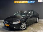 Volvo S40 2.0 Kinetic|XENON|TREKHAAK|NAVI|CRUISE|17INCH|, Stof, Gebruikt, Zwart, Zwart