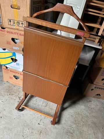Broekenpers kledingpers Coronet Electro beschikbaar voor biedingen