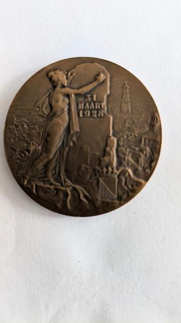 De Vrijheidsbond beschikbaar voor biedingen