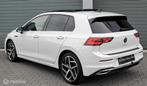 Volkswagen Golf 1.5 eTSI STYLE 150PK/DSG/ACC/NAV/CAMERA/PANO, 1498 cc, Zwart, 4 cilinders, 150 pk