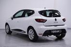Renault Clio 0.9 TCe Intens Navi Clima PDC Camera Apple Carp, Auto's, Voorwielaandrijving, 898 cc, Stof, Gebruikt