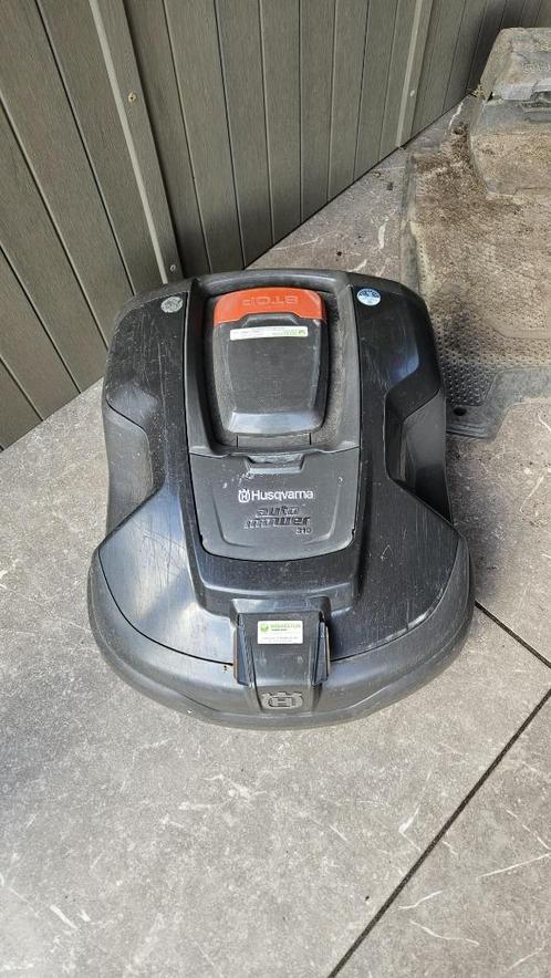 Husqvarna AutoMower 310, Tuin en Terras, Robotmaaiers, Gebruikt, 20 tot 25 cm, Bestuurbaar via app, Ophalen of Verzenden