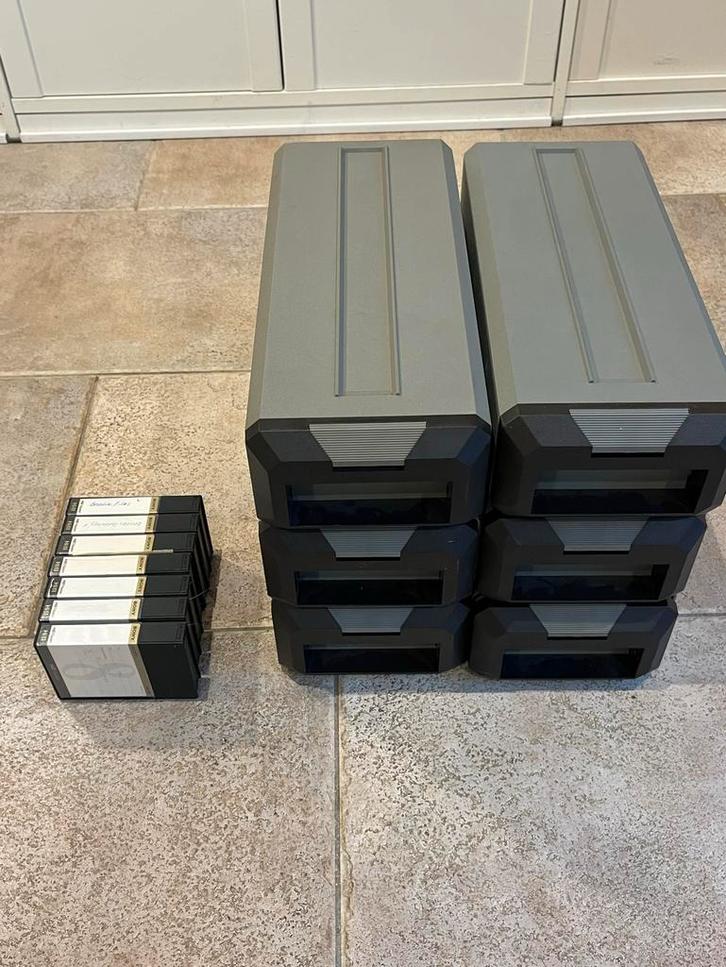 Video8/Hi8 Tapes verzameling met Opbergsysteem, Audio, Tv en Foto, Videospelers, Gebruikt, Videoband, Ophalen