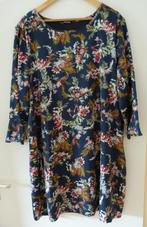 Jurk, Norah, donkerblauw met bloemenprint, maat 46, Blauw, Maat 46/48 (XL) of groter, Ophalen of Verzenden, Zo goed als nieuw