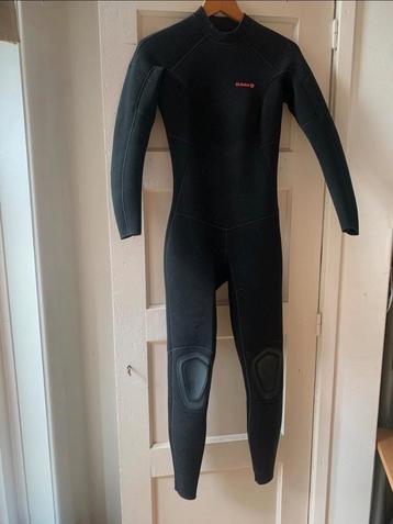 Wetsuit | maat XS beschikbaar voor biedingen